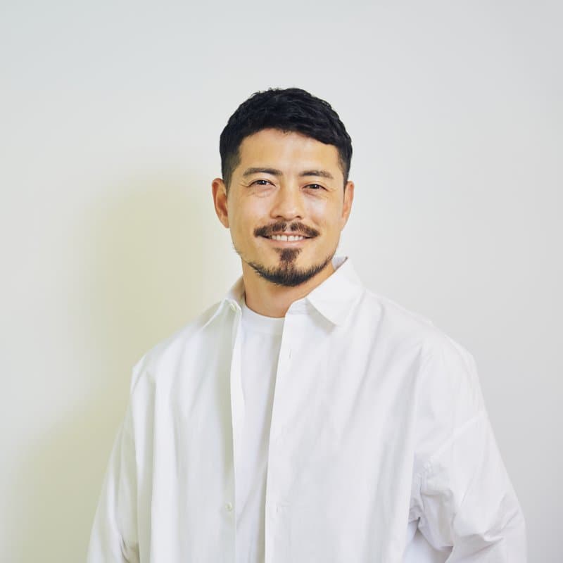 鈴木啓太氏